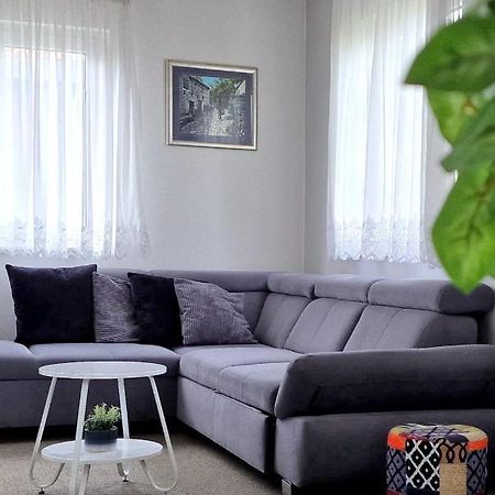 Apartment Silvana Kaštela Εξωτερικό φωτογραφία